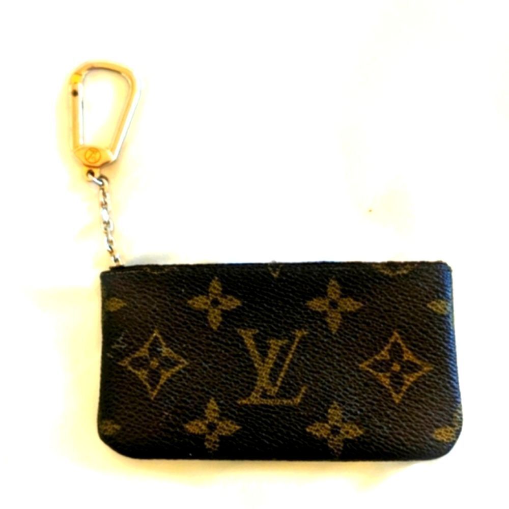 💯% Authentic Louis Vuitton Key Card Holder